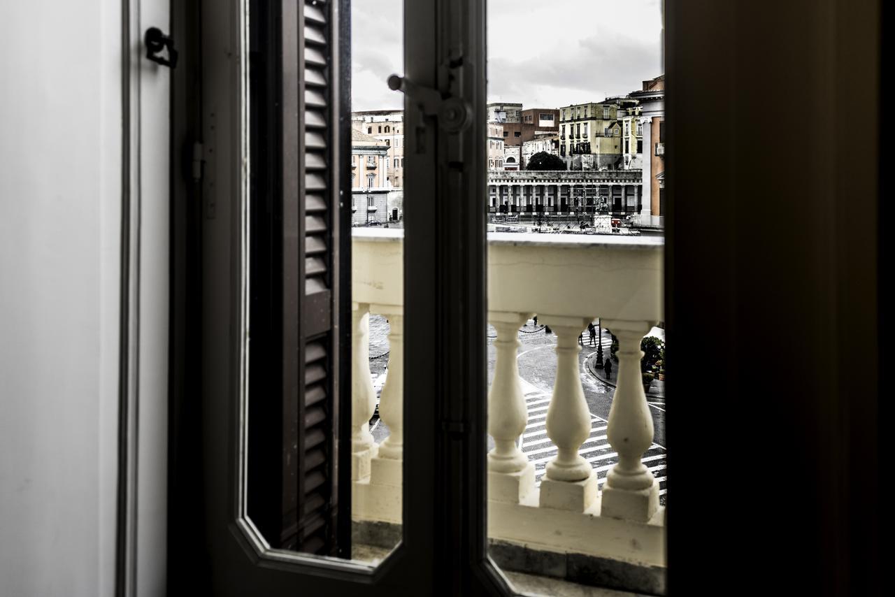 Appartamento Sul Teatro San Carlo Nápoles Exterior foto